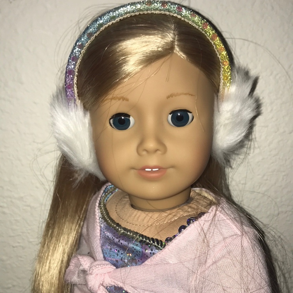 American Girl Doll “Just Like Me” 2012. Light skin tone. Excellent condition!